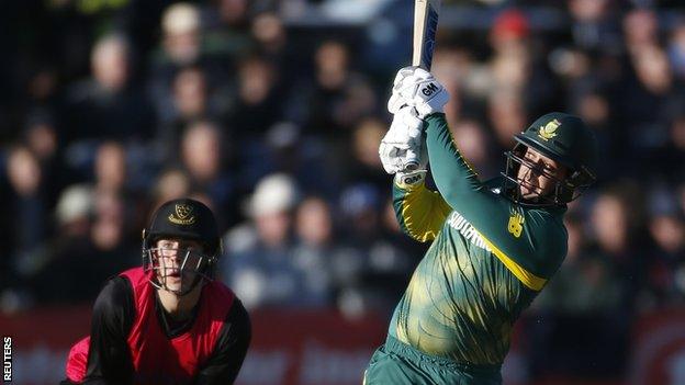 South Africa's Quinton de Kock hits out against Sussex