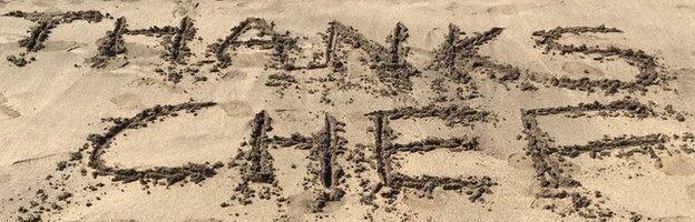 Adam Todd's message in the sand read 'Thanks Chef'