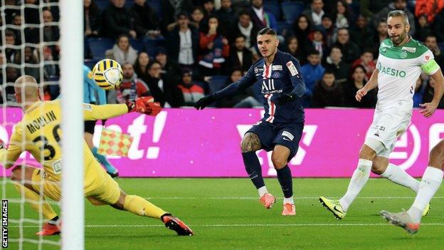 Paris St-Germain's Mauro Icardi opens the scoring against St-Etienne