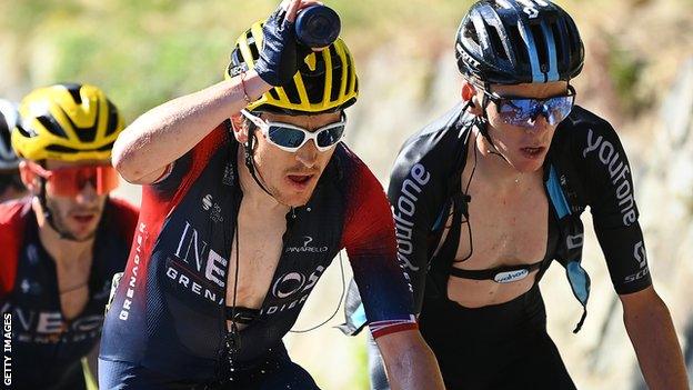 Geraint Thomas tries to cool down