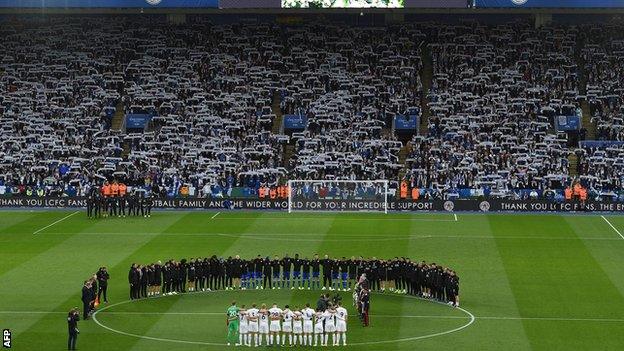 Leicester and Burnley players during a two minutes' silence