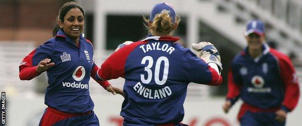 Sarah Taylor celebrates with Isa Guha on her ODI debut in 2006