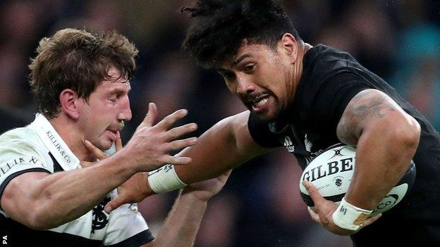 Barbarians v New Zealand