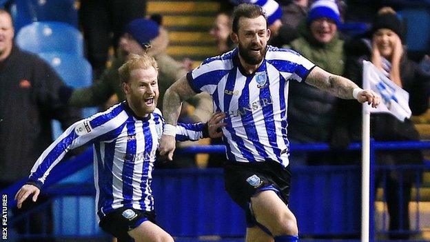 Steven Fletcher scores for Sheffield Wednesday