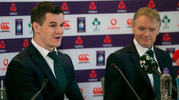 Ireland's Johnny Sexton and Joe Schmidt