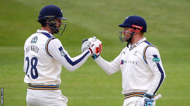 Liam Plunkett (left) and Jonny Bairstow (right)