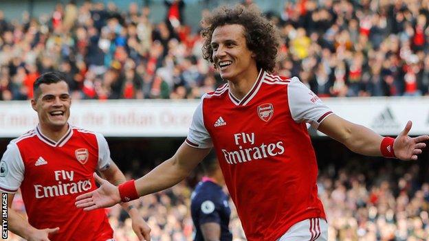 David Luiz celebrates scoring for Arsenal