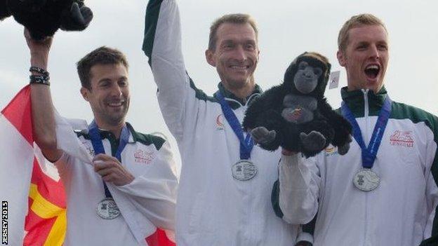 Guernsey win 2015 triathlon team silver