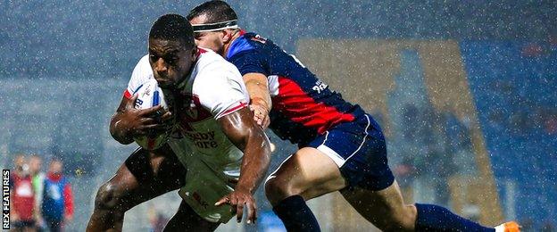 England's Jermaine McGillvary scores a try