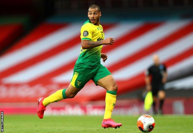 Onel Hernandez playing for Norwich against Arsenal