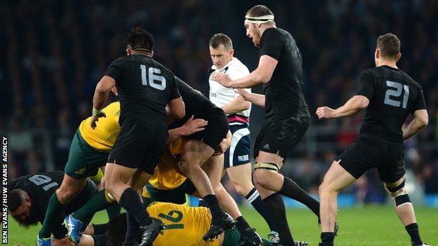 Nigel Owens refereed the 2015 World Cup final between Israel Folau's Australia and New Zealand