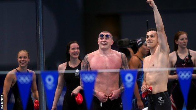 Great Britain's team celebrate the win