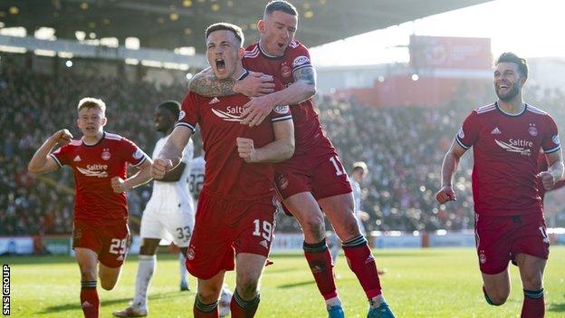 Aberdeen beat Hibs last time out to stay in the hunt for a top six place