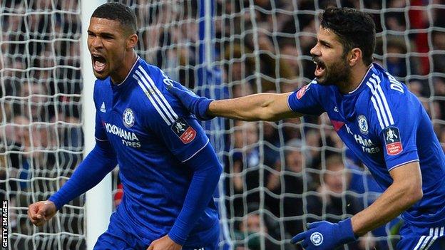 Ruben Loftus-Cheek (left)