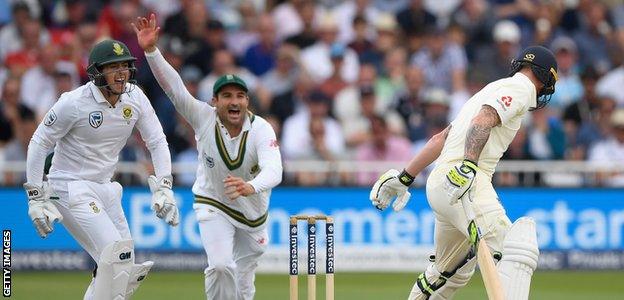 Quinton de Kock celebrates catching Ben Stokes at Trent Bridge