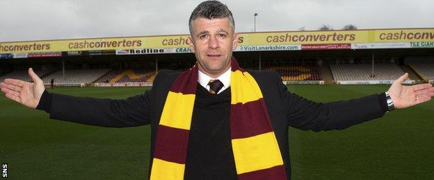 Motherwell manager Stevie Robinson