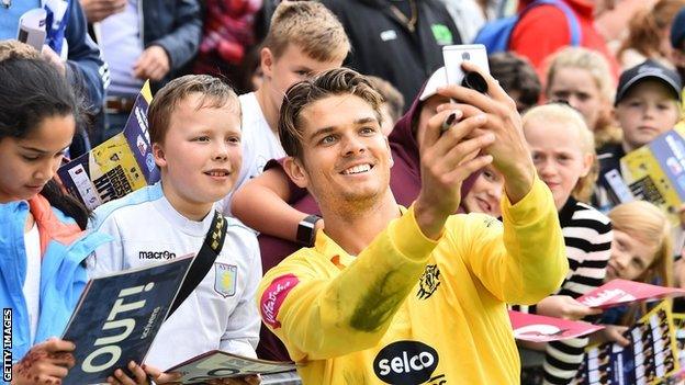 Bears new boy Chris Green made himself extra popular with the home fans at Edgbaston