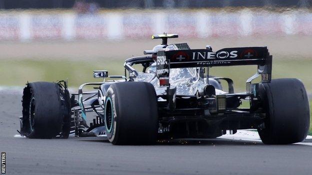 Valtteri Bottas suffered a puncture with two laps to go