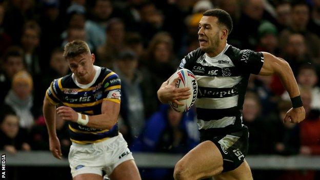Carlos Tuimavave scores for Hull FC