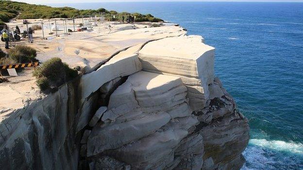 Wedding Cake Rock formation, Royal National Park, Sydney, Australia