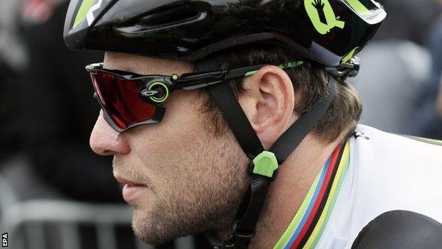 Mark Cavendish returns to racing