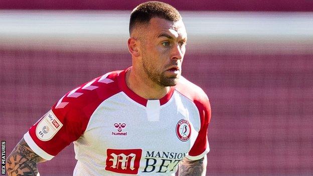 Jack Hunt in action for Bristol City