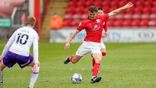 Ryan Wintle will join up with ex-Crewe skipper Perry Ng at Cardiff City