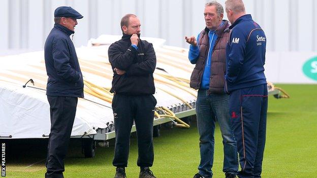 Headingley groundstaff