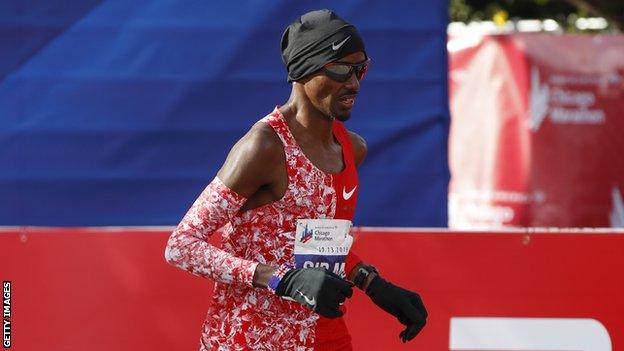 Four-time Olympic champion Mo Farah running in the Chicago Marathon