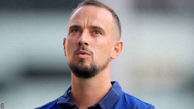 Mark Sampson