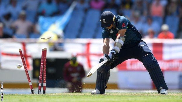 England's Tom Curran is bowled by Oshane Thomas to end the tourists' innings