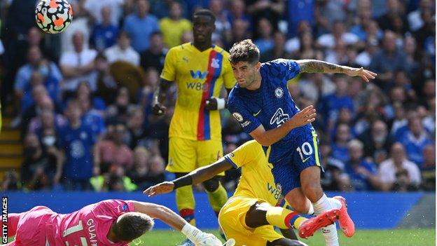 Christian Pulisic scoring against Crystal Palace