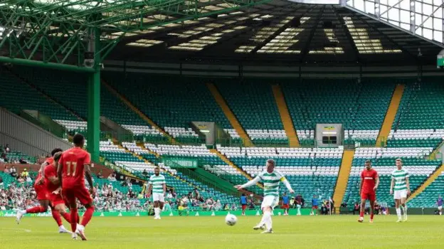 O’Neill tiene en la mira a «un par de caras nuevas» para el Celtic.