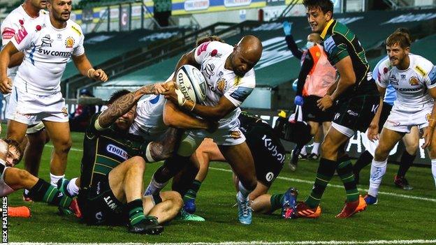 Tom O'Flaherty scores a try for Exeter