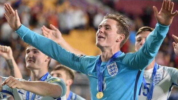 Manchester United youngster Dean Henderson was on the England bench as they beat Venezuela to win the Under-20 World Cup in Slovakia