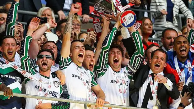 El reloj avanza en el estancamiento financiero, dice el regulador El reloj avanza en el estancamiento financiero, dice el regulador