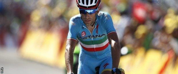 Defending champion Vincenzo Nibali