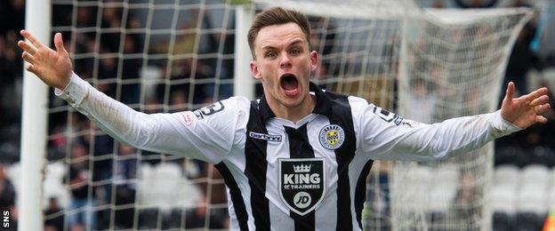 Lawrence Shankland celebrates after scoring for St Mirren against Hibernian