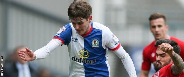 Connor Mahoney in action for Blackburn Rovers