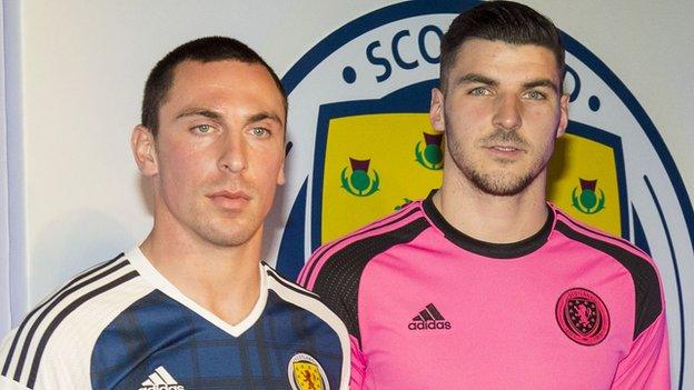 Scotland's Scott Brown and Callum Paterson