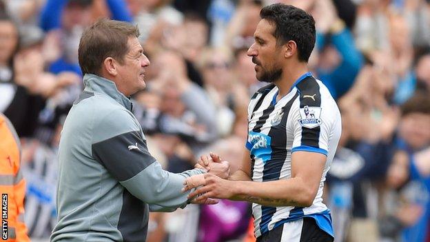 John Carver and Jonas Gutierrez