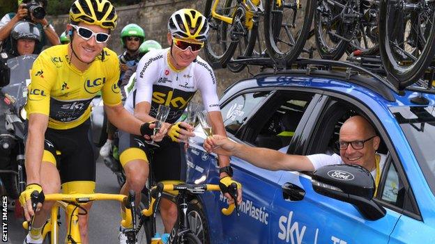 Geraint Thomas (left) won the Tour de France in 2018 under Team Sky boss Sir Dave Brailsford (right)