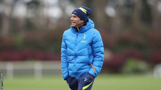 Antonio Conte during Tottenham training