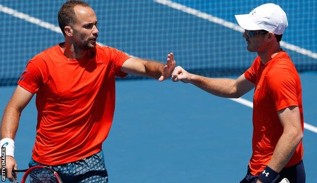 Bruno Soares (left) with Jamie Murray