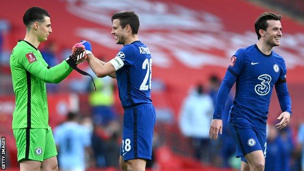 Kepa Arrizabalaga and Cesar Azpilicueta celebrate