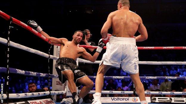 Eubank Jr forced DeGale to take a knee in the second round