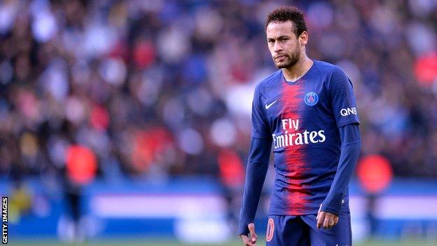 Neymar looking frustrated