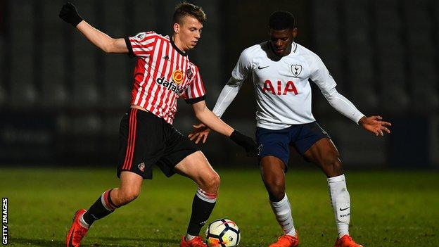 Andrew Nelson playing for Sunderland's youth team against Tottenham Hotspur's Timothy Eyoma