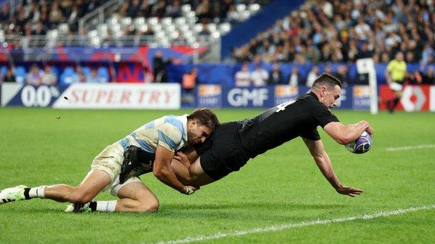 Will Jordan scores a try against Argentina