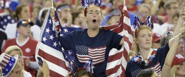 USA fans